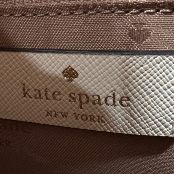 Kate Spade Tan and Cream Crossbody Bag with Gold Chain - Picture 2 of 3